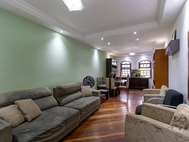 Foto do Casa - Casa tipo para venda em Vila Canero com 4 quartos, sendo 2 suítes, 385m² | Lares e Andares Imóveis