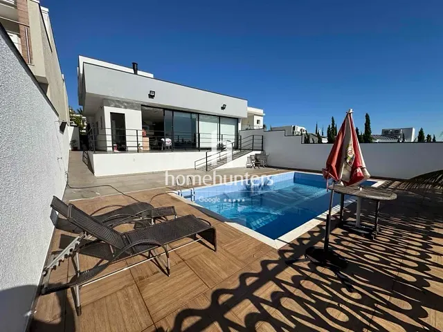 Casa com 582m² 5 quartos e 7 banheiros, à venda, no bairro Swiss Park em Campinas