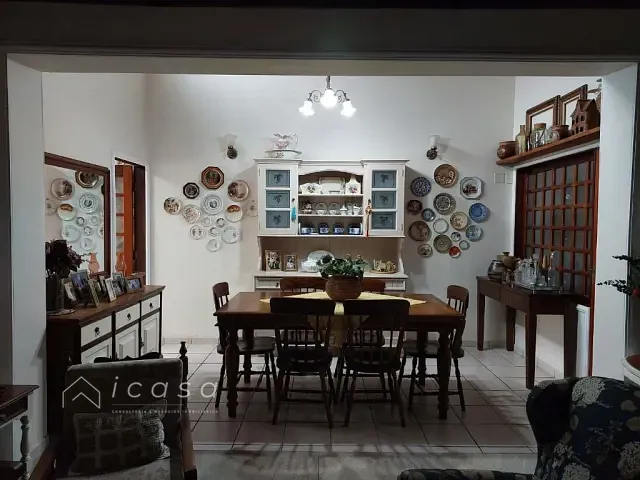 Casa com 312m² 2 quartos e 2 banheiros, à venda, no bairro Jardim Caçapava em Caçapava