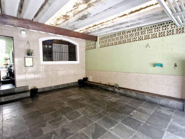 Foto do Casa - Casa tipo para venda em Campo Limpo com 2 quartos, sendo 1 suíte, 92m² | Lares e Andares Imóveis