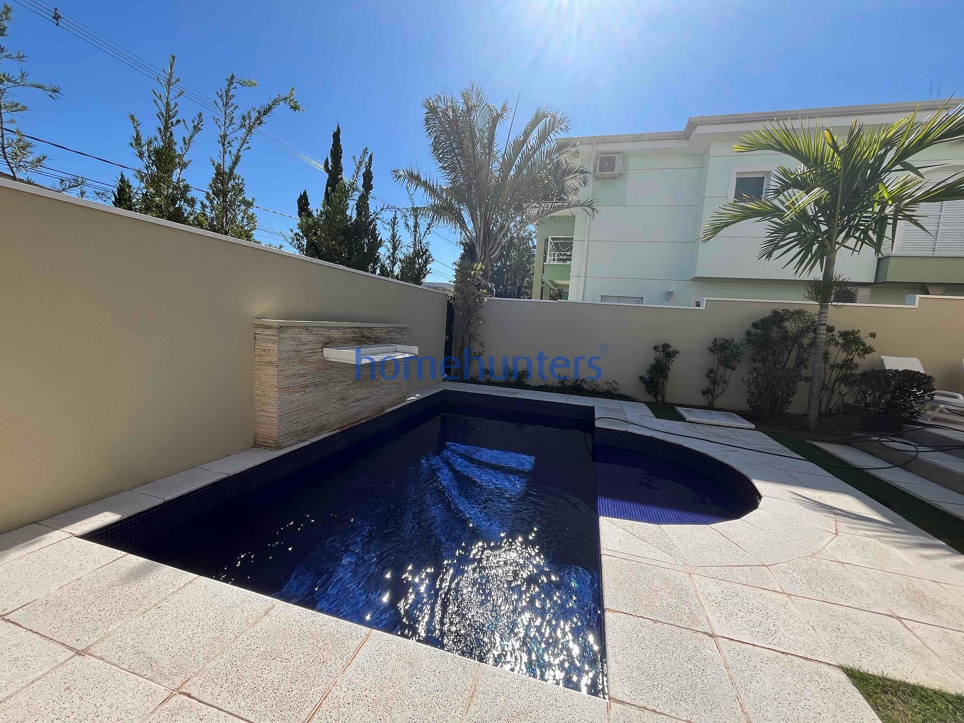 Casa para alugar com 5 quartos, 400m² - Foto 68