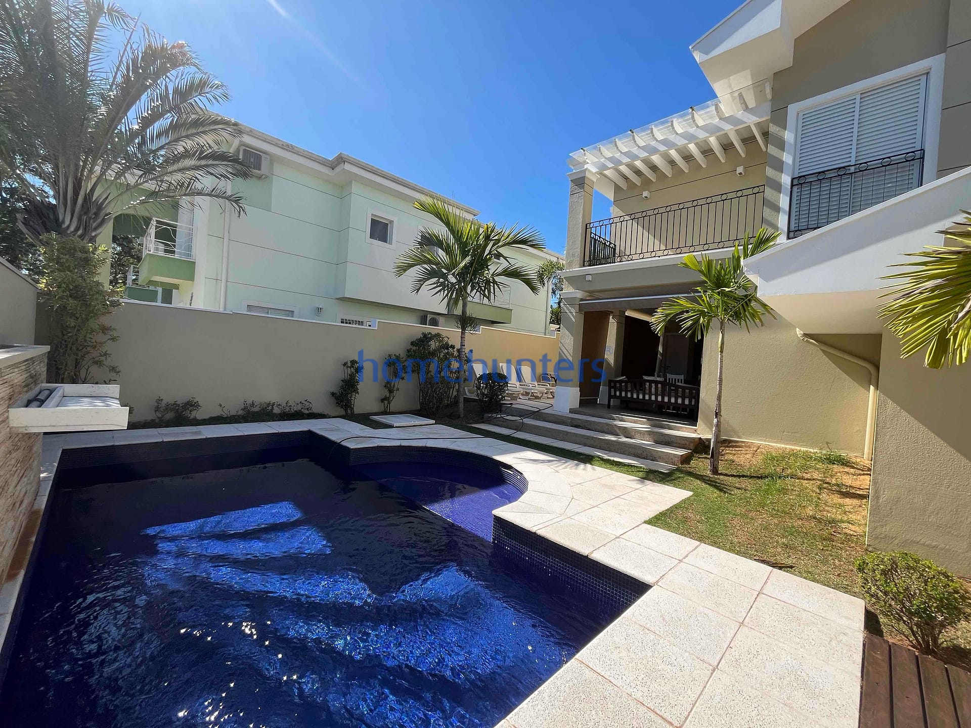 Casa para alugar com 5 quartos, 400m² - Foto 67