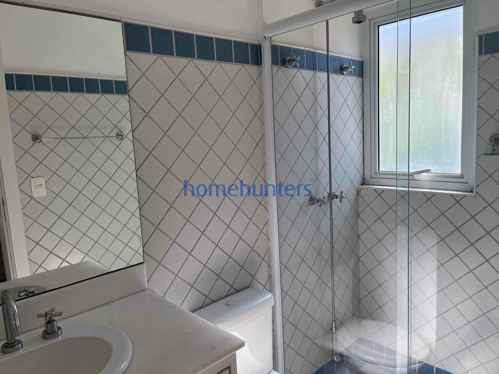 Casa para alugar com 5 quartos, 400m² - Foto 32
