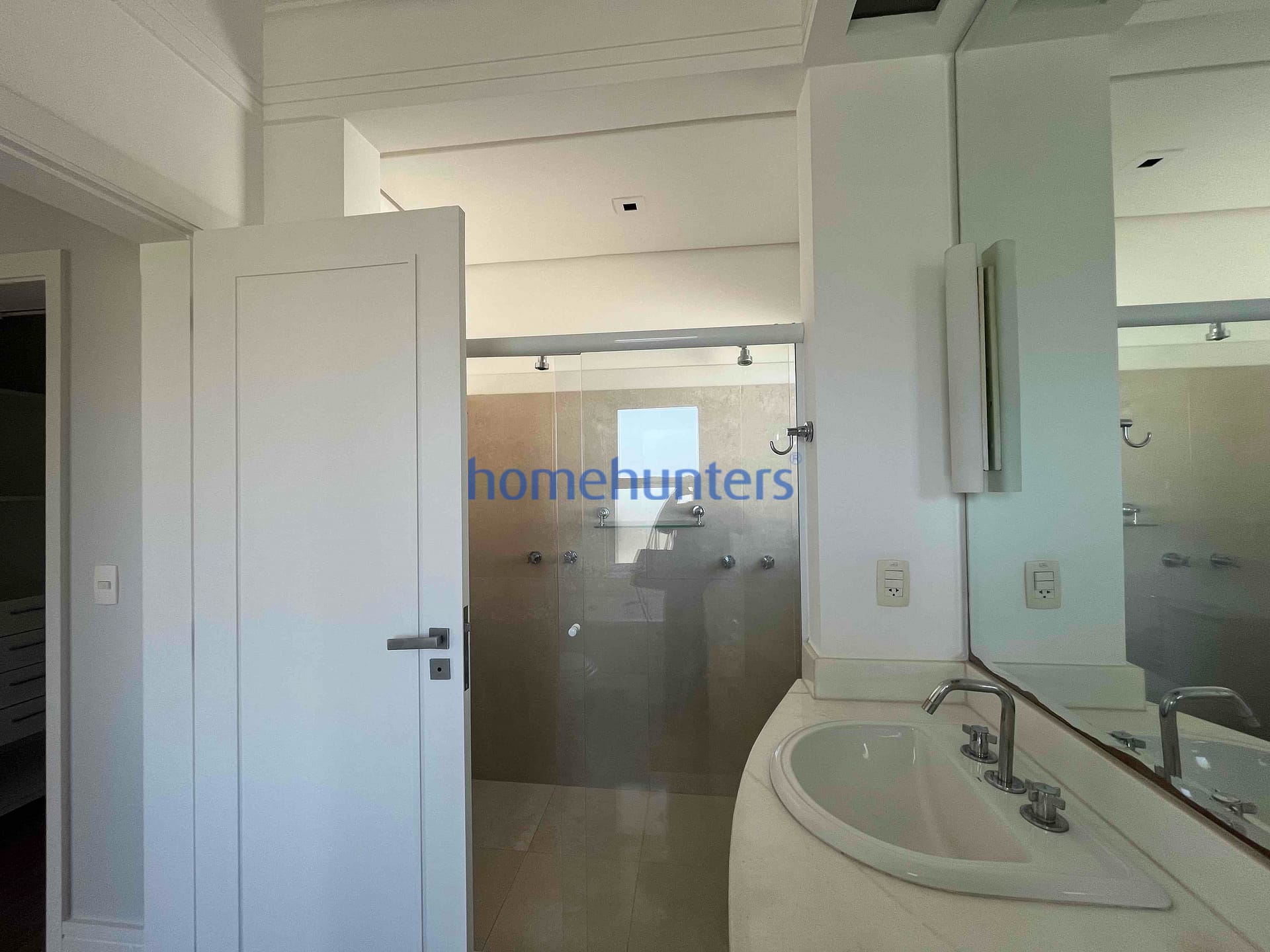 Casa para alugar com 5 quartos, 400m² - Foto 50