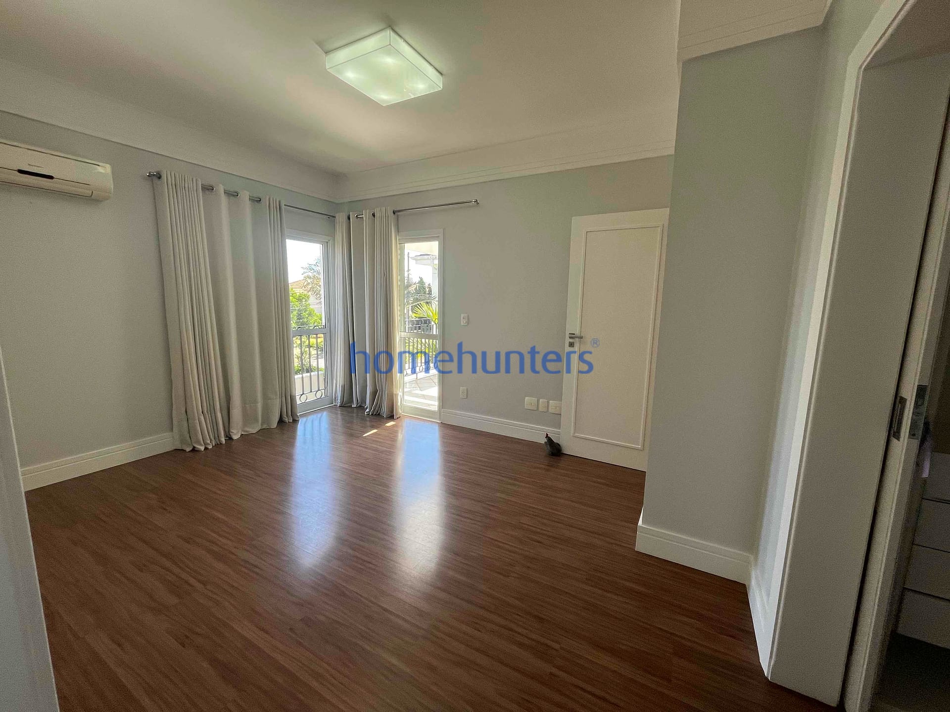 Casa para alugar com 5 quartos, 400m² - Foto 47