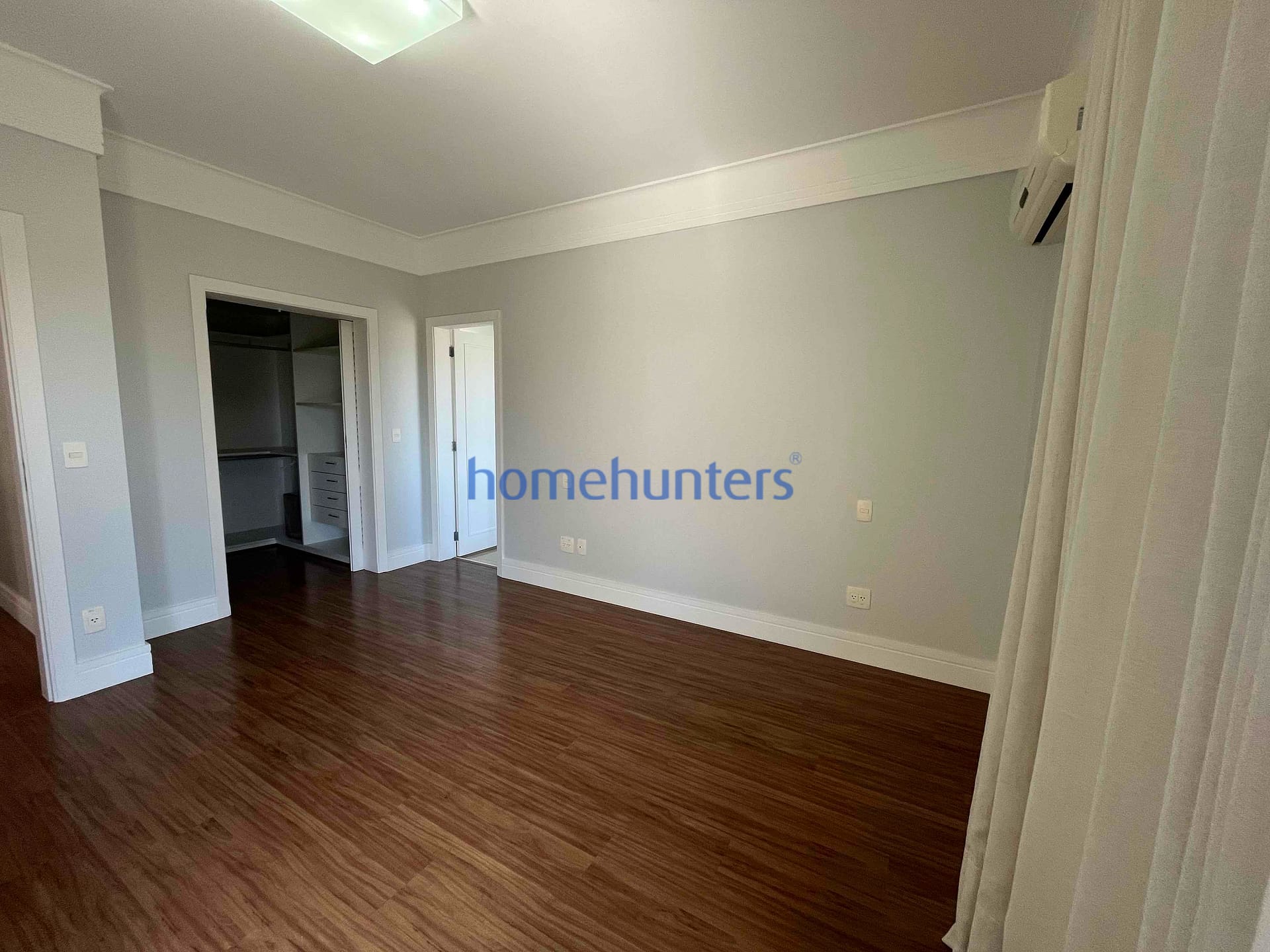 Casa para alugar com 5 quartos, 400m² - Foto 46