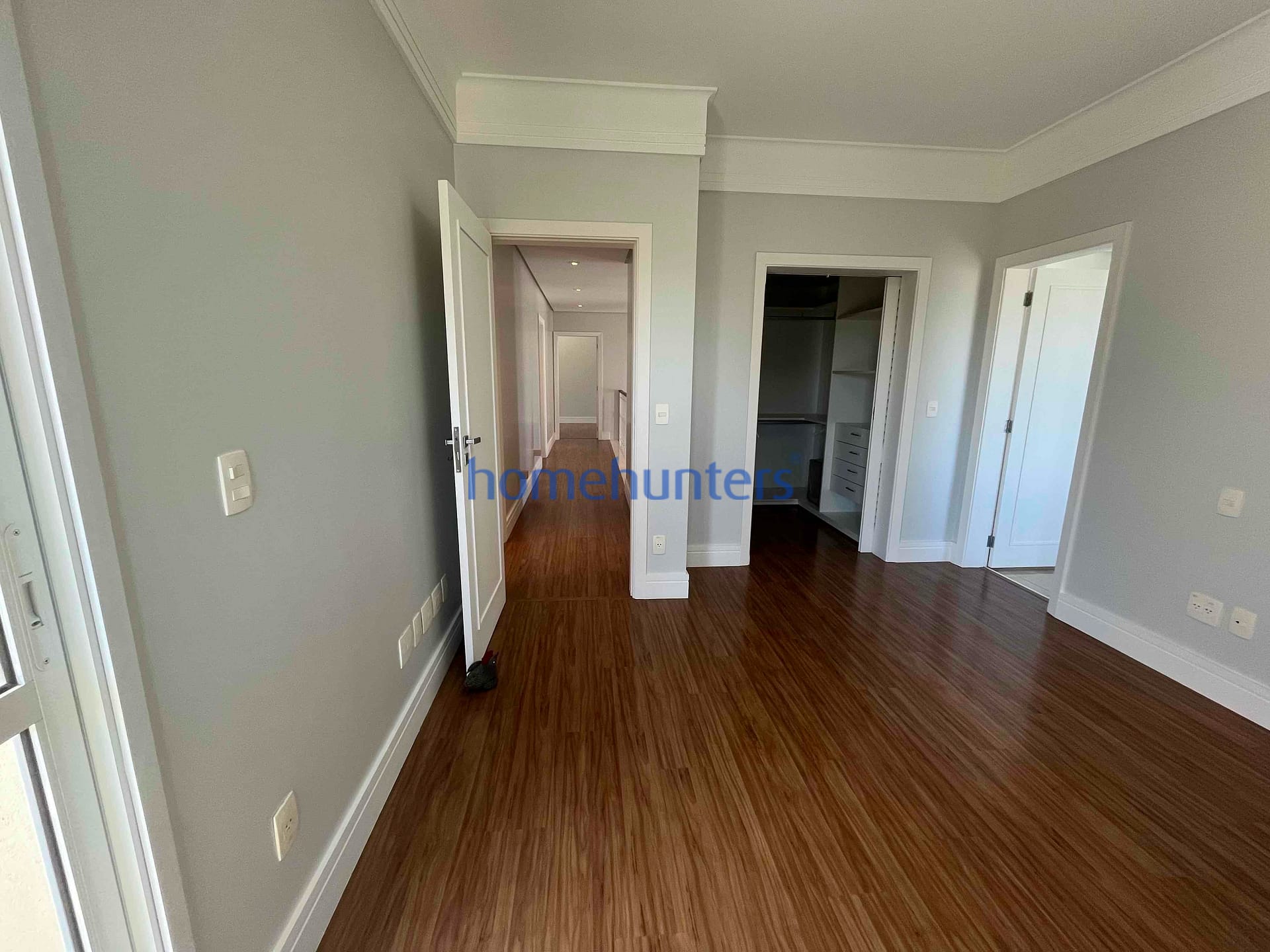 Casa para alugar com 5 quartos, 400m² - Foto 45