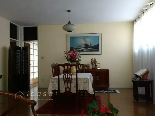 Casa com 288m² 3 quartos e 2 banheiros, à venda, no bairro Centro em Caçapava