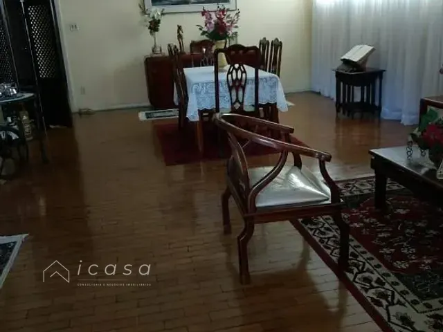 Casa com 288m² 3 quartos e 2 banheiros, à venda, no bairro Centro em Caçapava