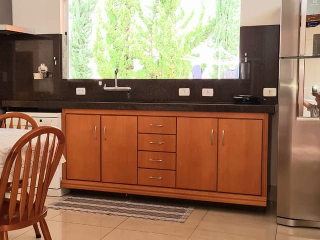 Casa com 300m² 3 quartos e 3 banheiros, à venda, no bairro Residencial Santa Helena em Caçapava