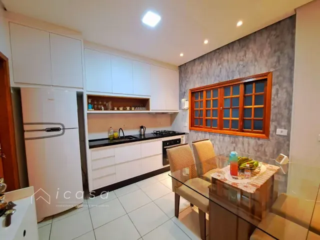 Casa com 140m² 3 quartos e 2 banheiros, à venda, no bairro Villa Branca em Jacareí