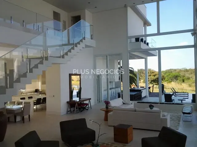 Casa com 1057m² 4 quartos e 5 banheiros, à venda, no bairro lago azul em Araçoiaba da Serra