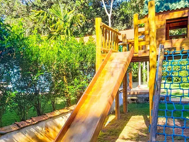 Casa com 562m² 4 quartos e 3 banheiros, à venda ou para alugar, no bairro Jardim das Palmeiras (Zona Sul) em São Paulo