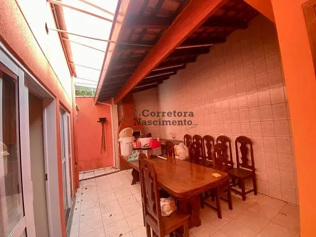 Casa com 120m² 3 quartos e 3 banheiros, à venda, no bairro Jardim Califórnia em Jacareí