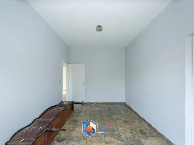 Casa com 298m² 6 quartos e 3 banheiros, à venda, no bairro Vila Sônia em São Paulo