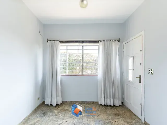 Casa com 298m² 6 quartos e 3 banheiros, à venda, no bairro Vila Sônia em São Paulo