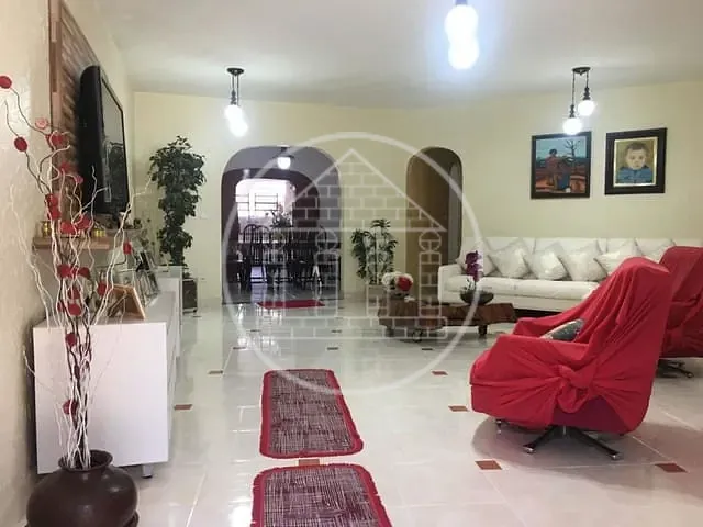 Casa com 292m² 3 quartos e 2 banheiros, à venda, no bairro Jardim Ipanema (Zona Sul) em São Paulo