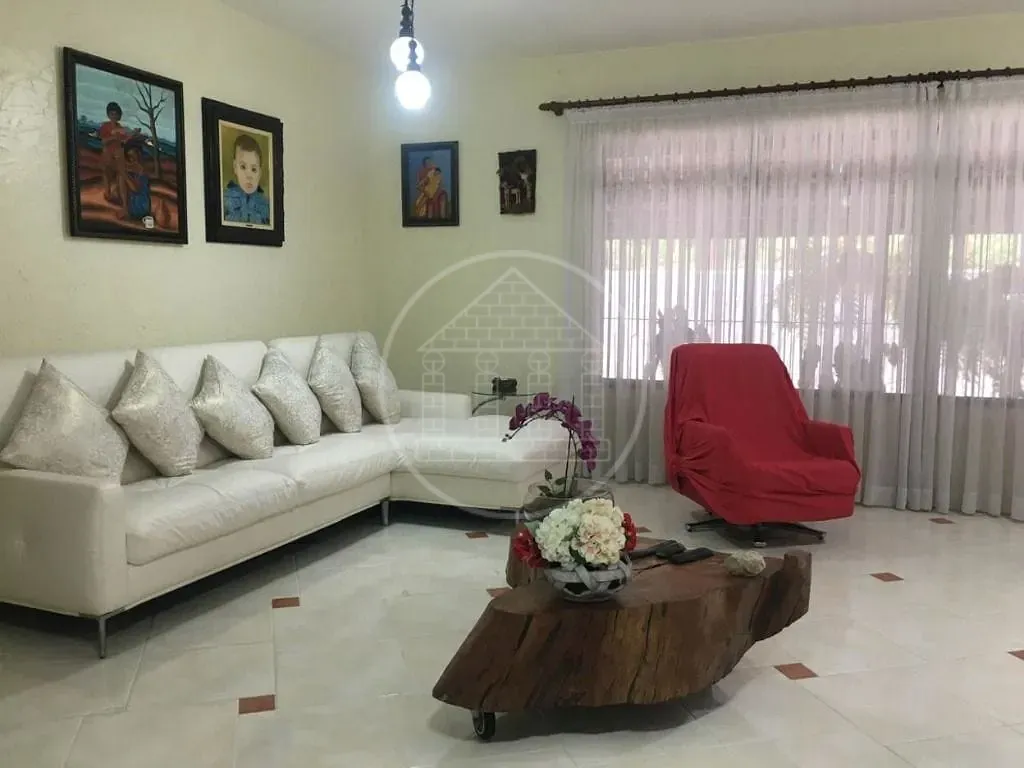 Casa, 3 quartos, 132 m² - Foto 1