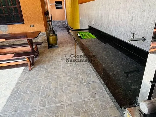 Casa com 290m² 3 quartos e 4 banheiros, à venda, no bairro Cidade Salvador em Jacareí