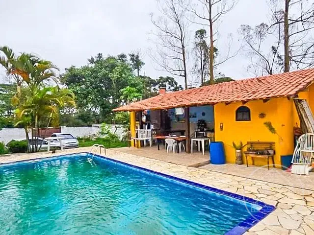 Casa com 504m² 3 quartos e 1 banheiro, à venda, no bairro Parque do Terceiro Lago em São Paulo