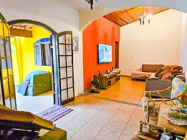 Casa com 504m² 3 quartos e 1 banheiro, à venda, no bairro Parque do Terceiro Lago em São Paulo