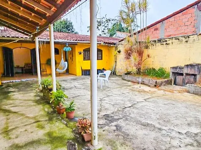 Casa com 504m² 3 quartos e 1 banheiro, à venda, no bairro Parque do Terceiro Lago em São Paulo