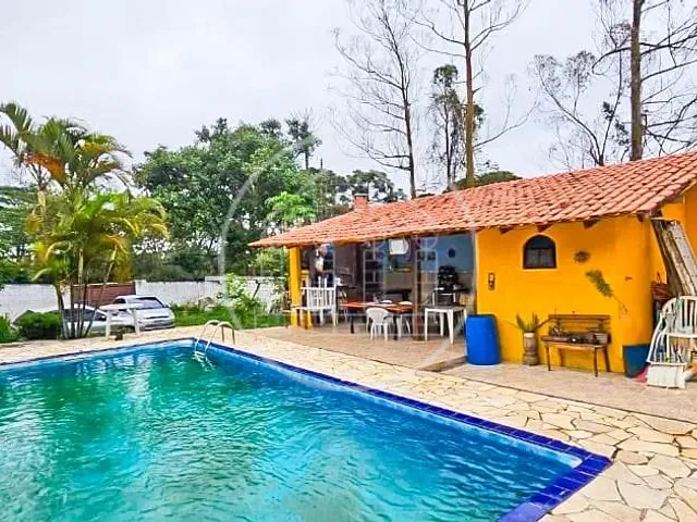 Casa com 504m² 3 quartos e 1 banheiro, à venda, no bairro Parque do Terceiro Lago em São Paulo
