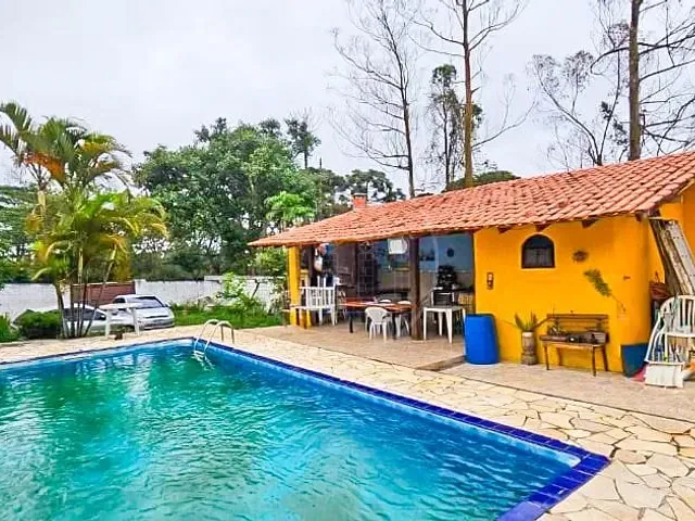 Casa com 504m² 3 quartos e 1 banheiro, à venda, no bairro Parque do Terceiro Lago em São Paulo