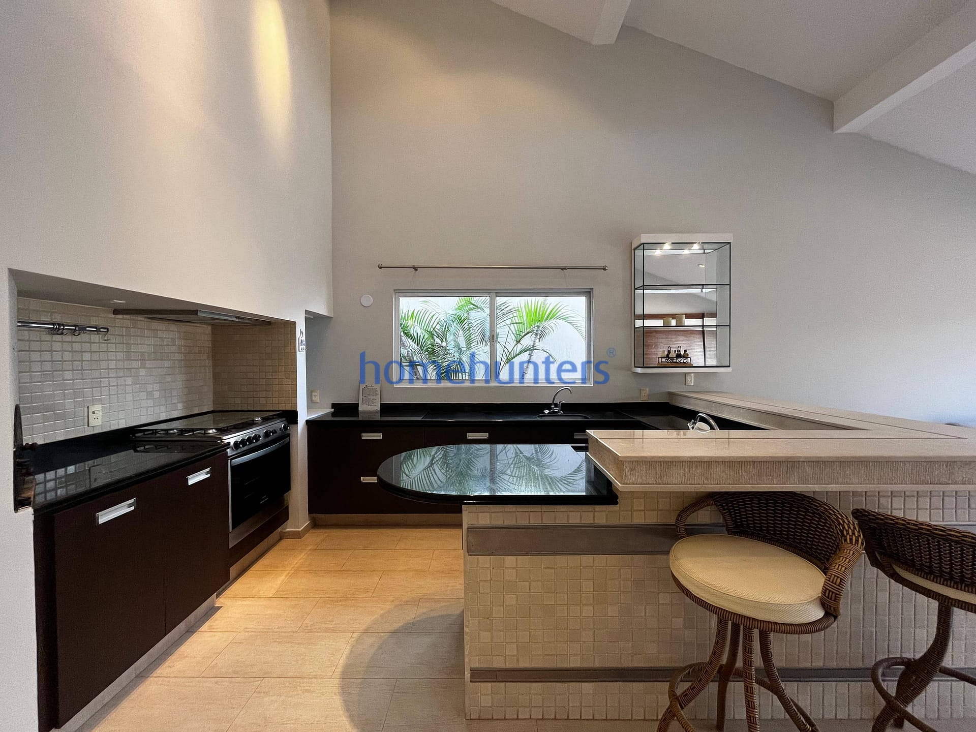 Casa à venda e aluguel com 4 quartos, 320m² - Foto 14