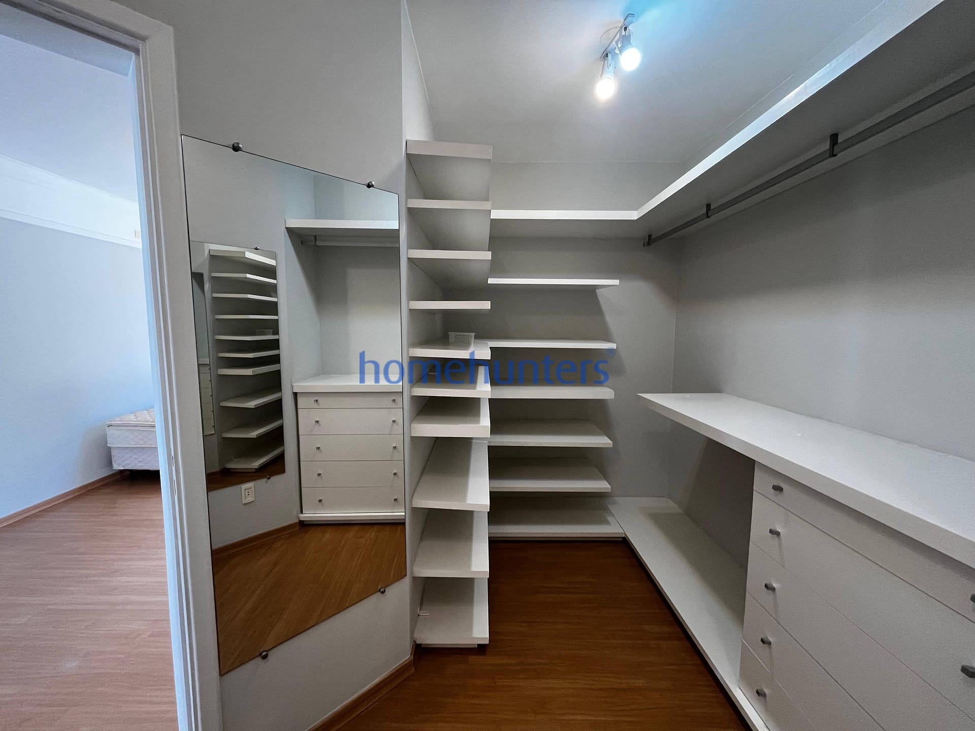 Casa à venda e aluguel com 4 quartos, 320m² - Foto 46