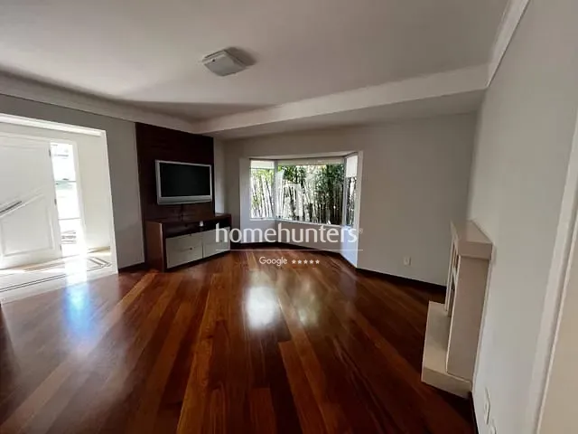 Casa com 642m² 4 quartos e 5 banheiros, à venda, no bairro Loteamento Alphaville Campinas em Campinas