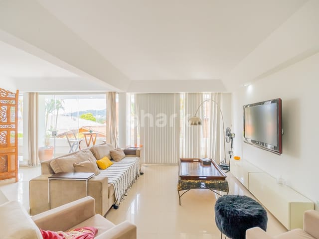 Casa com 348m² 4 quartos e 6 banheiros, à venda ou para alugar, no bairro Alphaville em Santana de Parnaíba