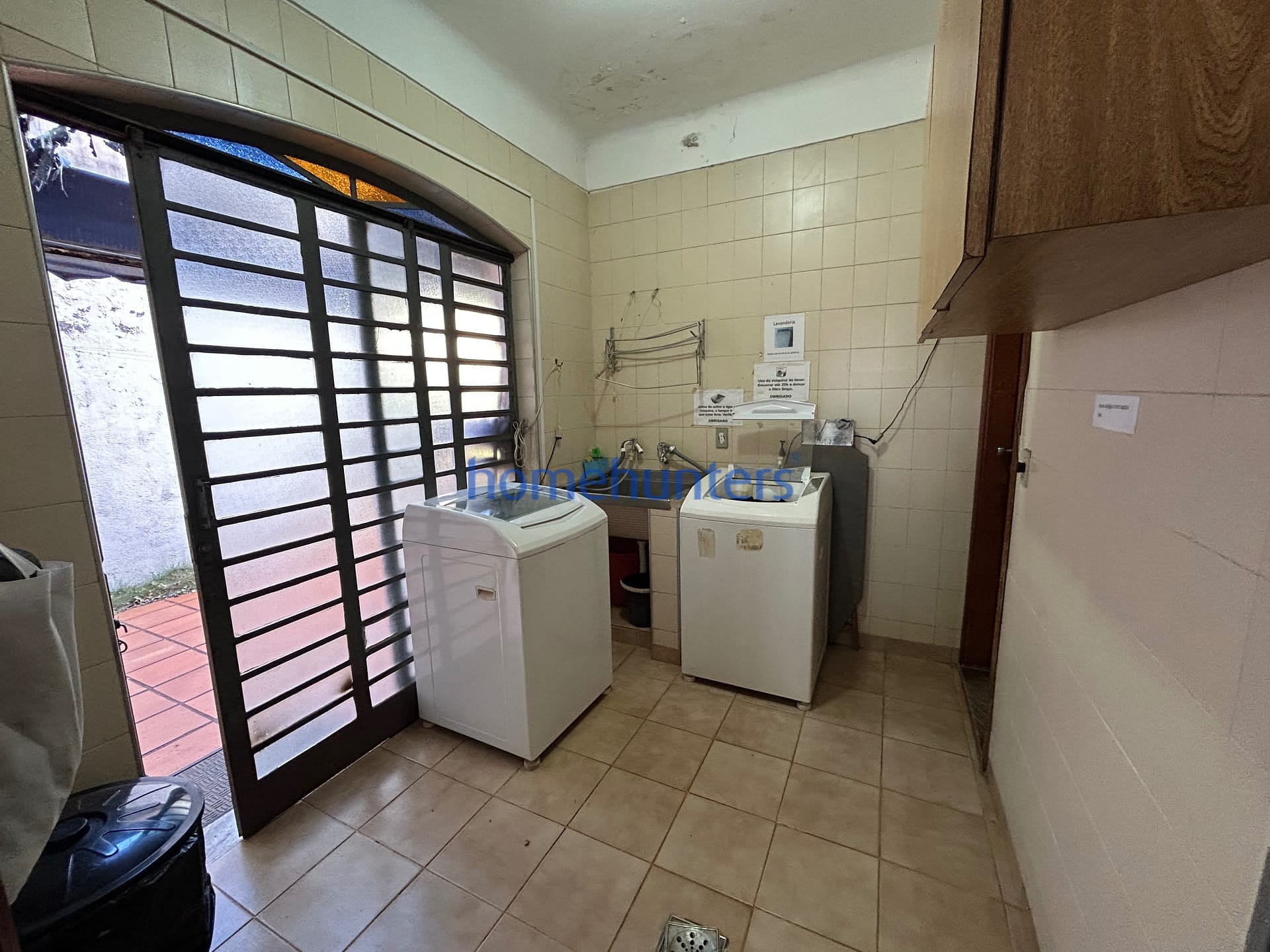 Casa para alugar com 7 quartos, 357m² - Foto 13