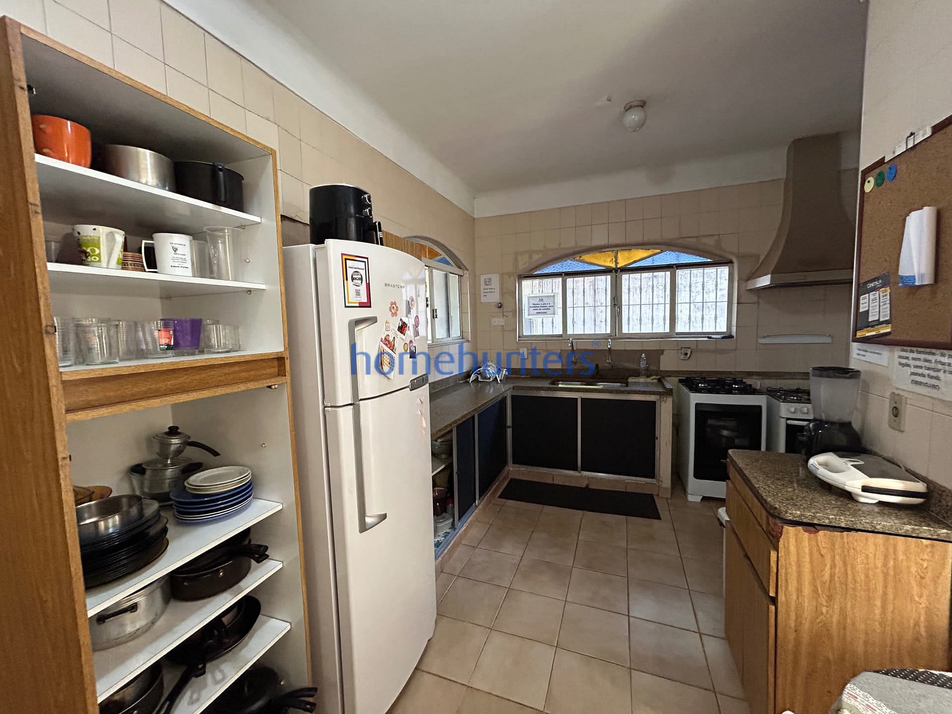 Casa para alugar com 7 quartos, 357m² - Foto 4