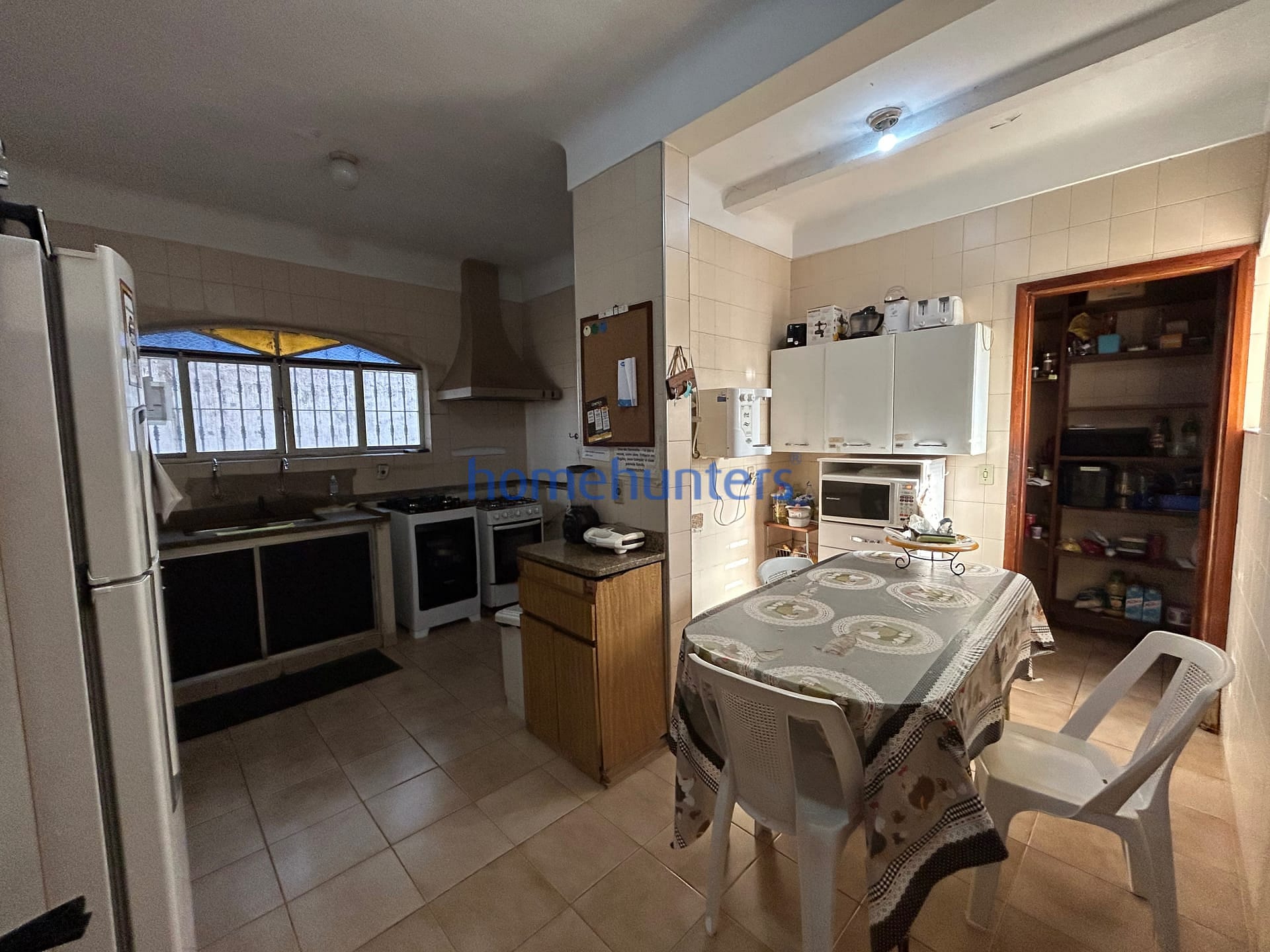 Casa para alugar com 7 quartos, 357m² - Foto 5