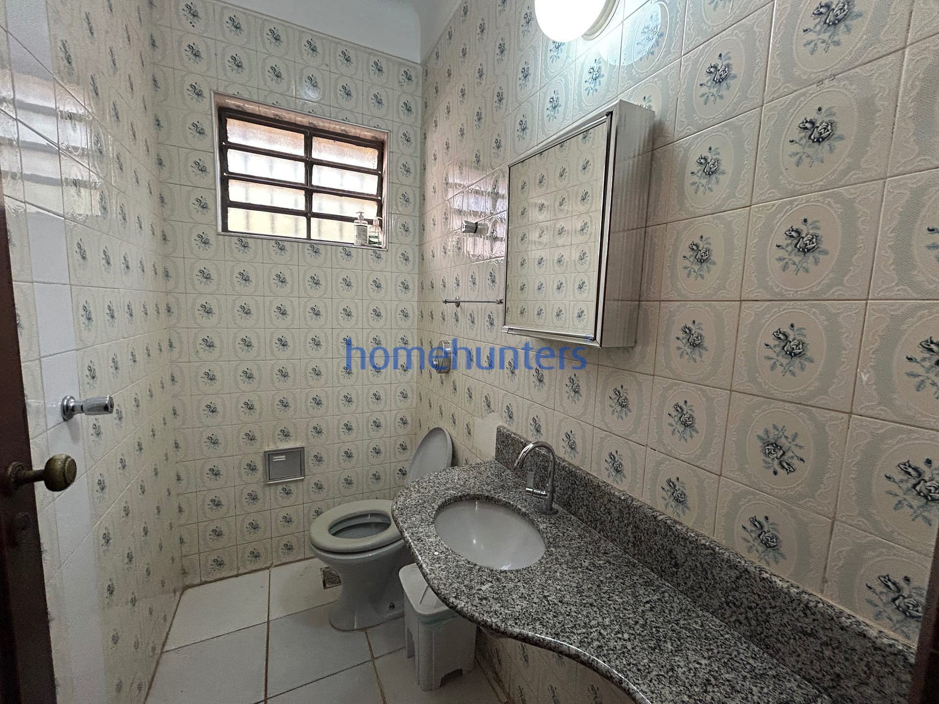 Casa para alugar com 7 quartos, 357m² - Foto 15