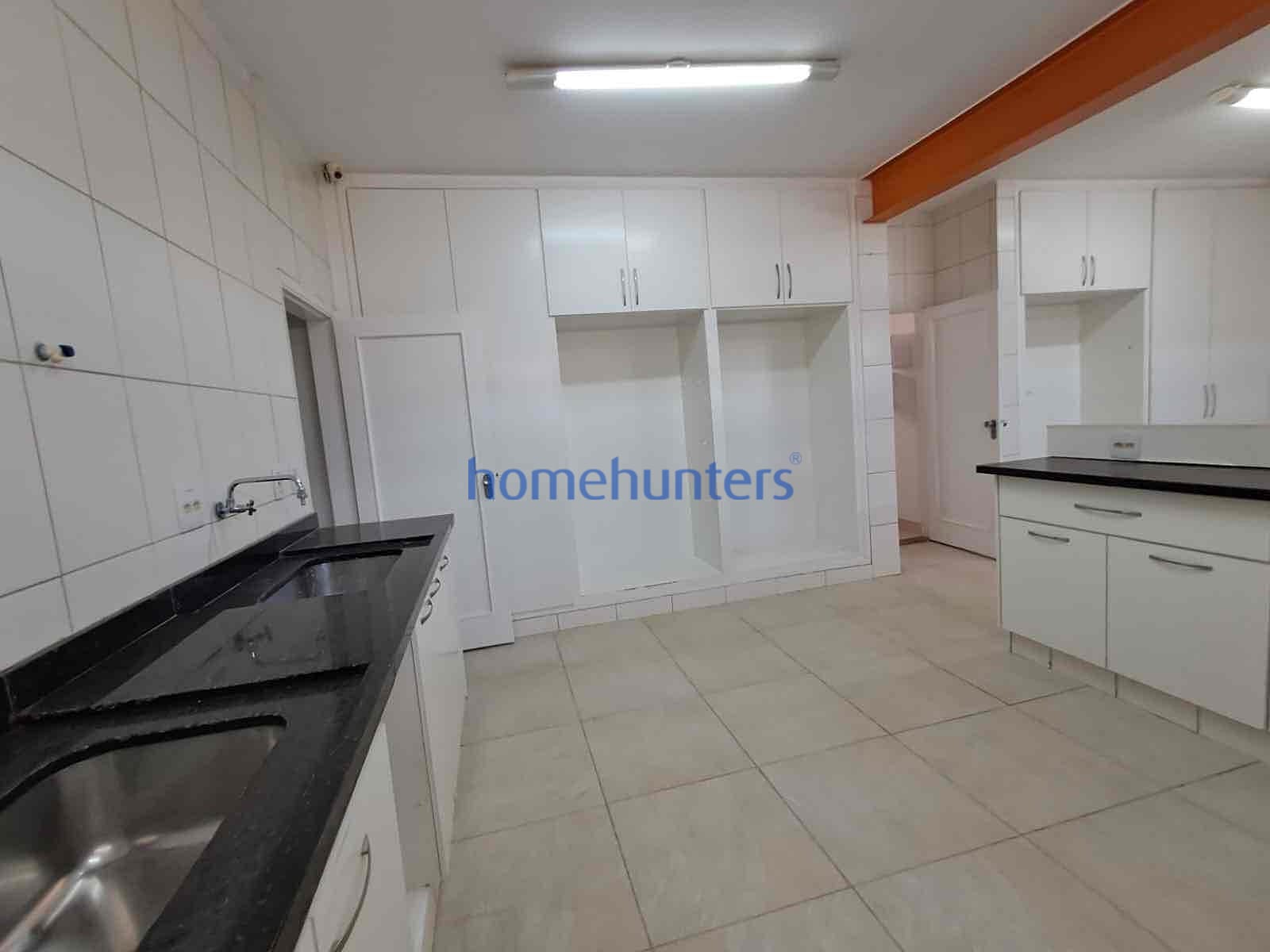 Casa para alugar com 1 quarto, 424m² - Foto 11