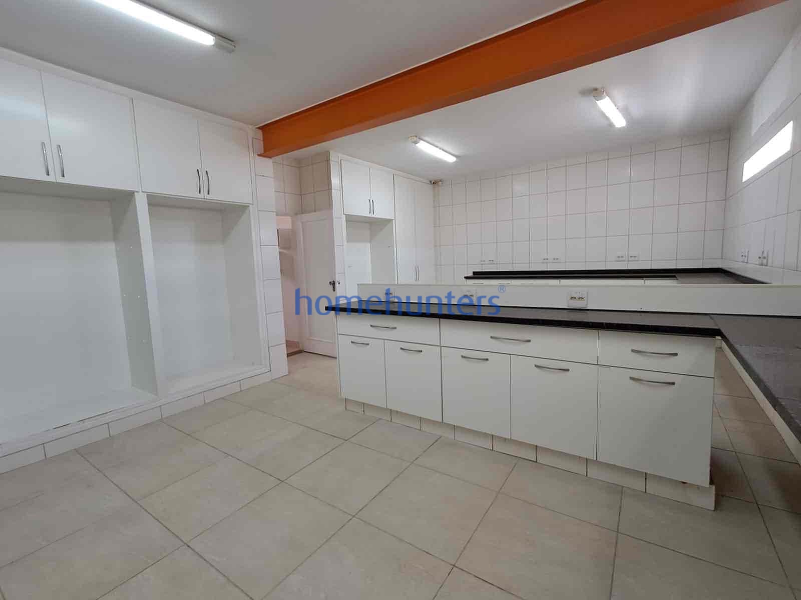 Casa para alugar com 1 quarto, 424m² - Foto 24
