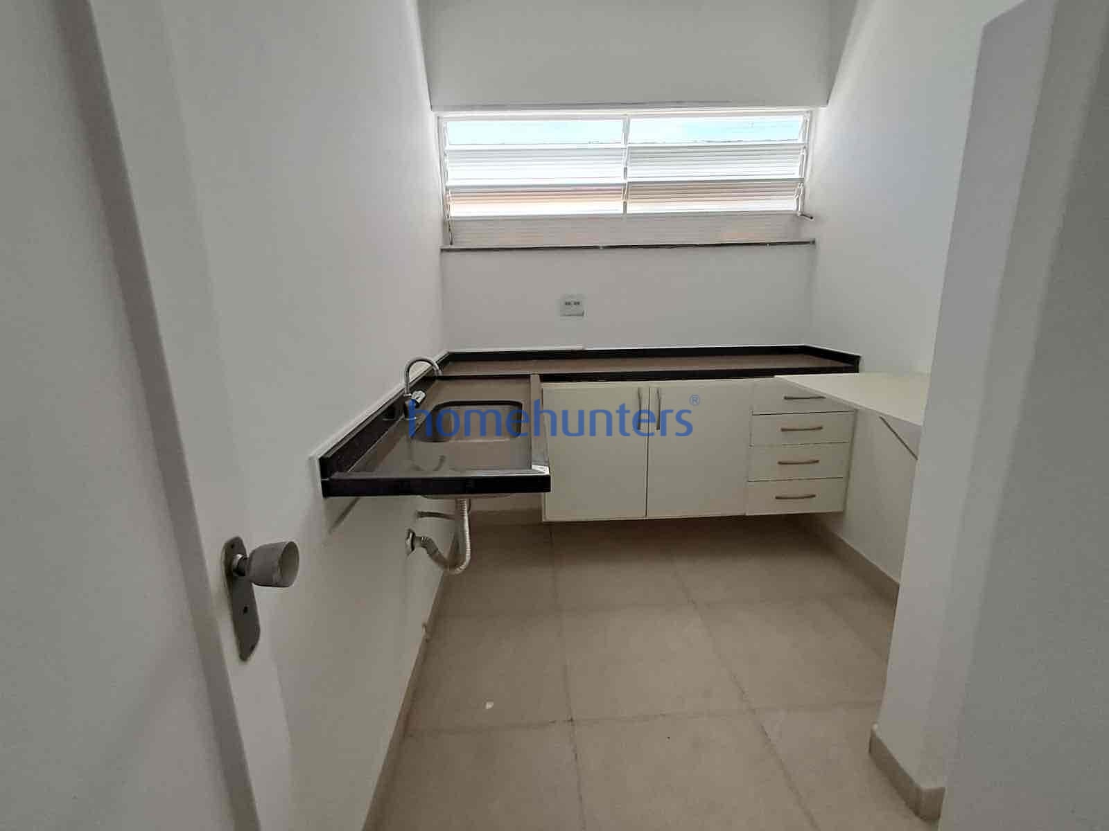 Casa para alugar com 1 quarto, 424m² - Foto 16