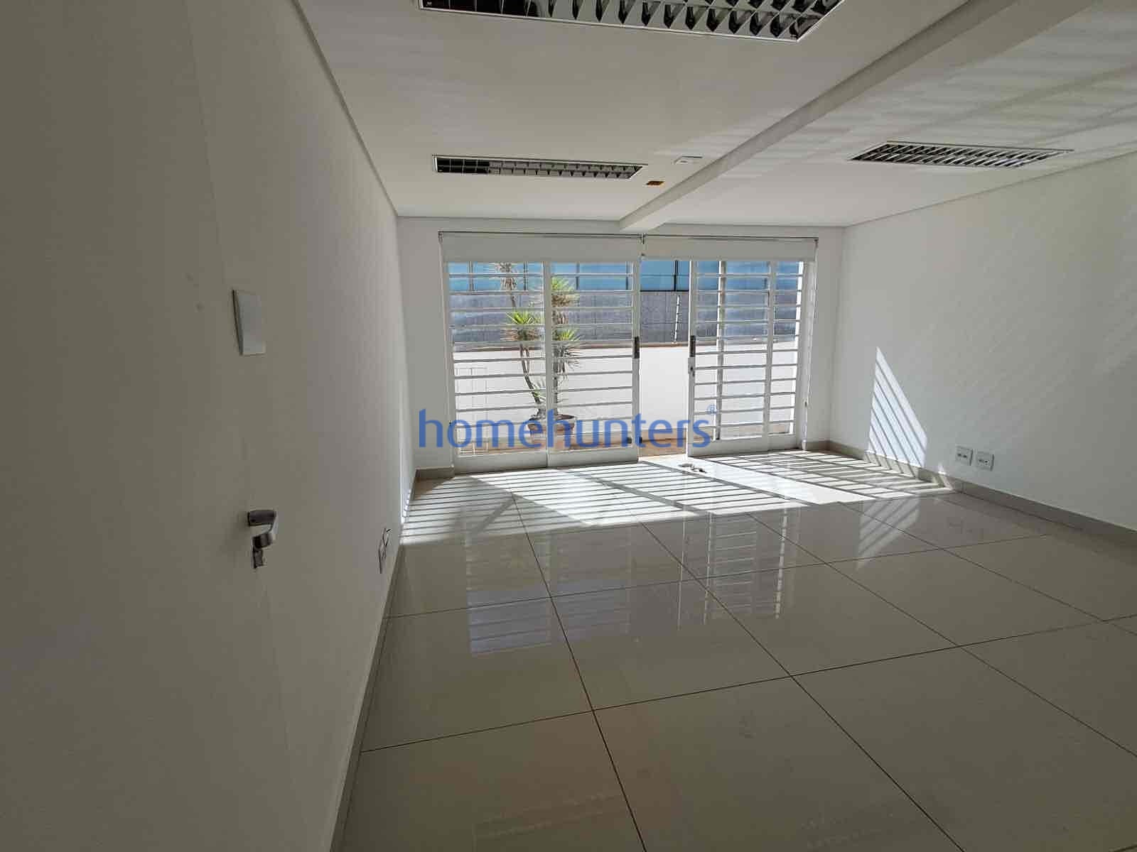 Casa para alugar com 1 quarto, 424m² - Foto 4