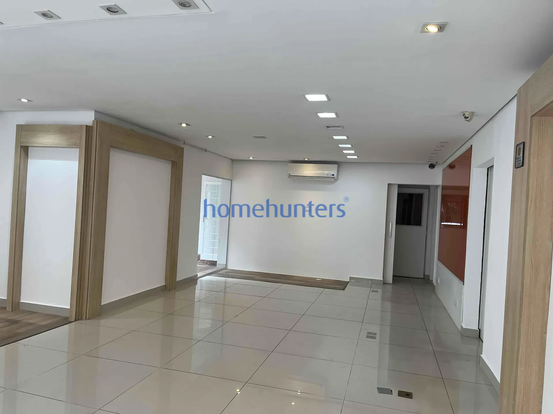 Casa, 1 quarto, 424 m² - Foto 1