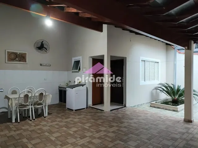 Casa com 250m² 3 quartos e 3 banheiros, para alugar, no bairro Jardim Altos de Santana em São José Dos Campos