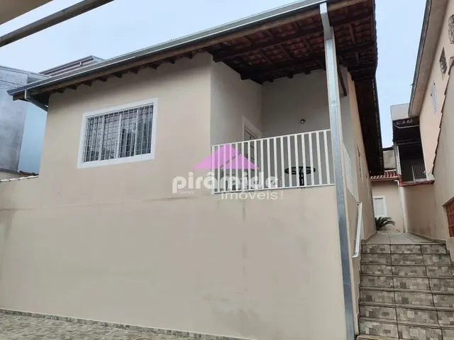 Casa com 250m² 3 quartos e 3 banheiros, para alugar, no bairro Jardim Altos de Santana em São José Dos Campos