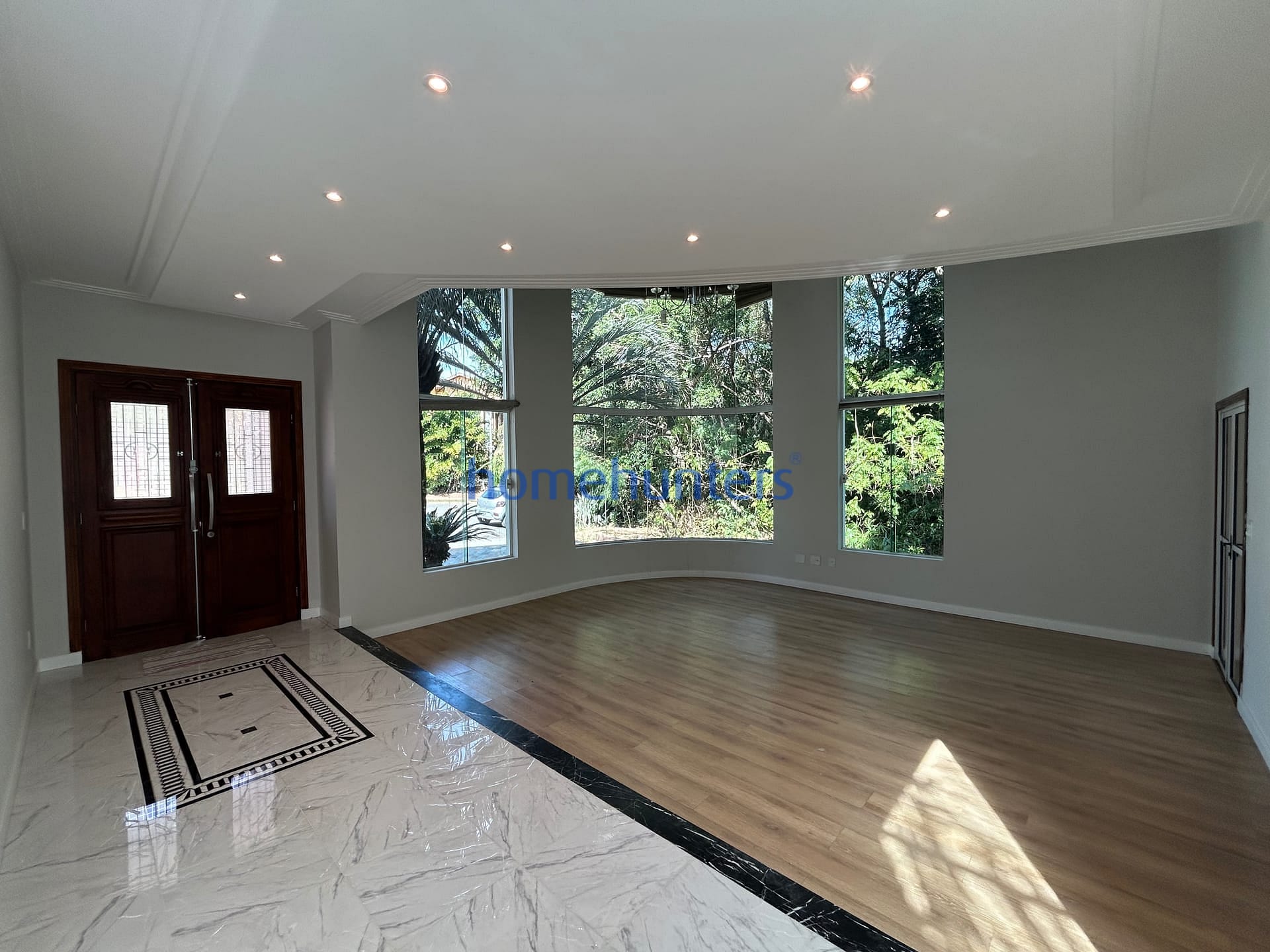 Casa à venda e aluguel com 5 quartos, 446m² - Foto 7