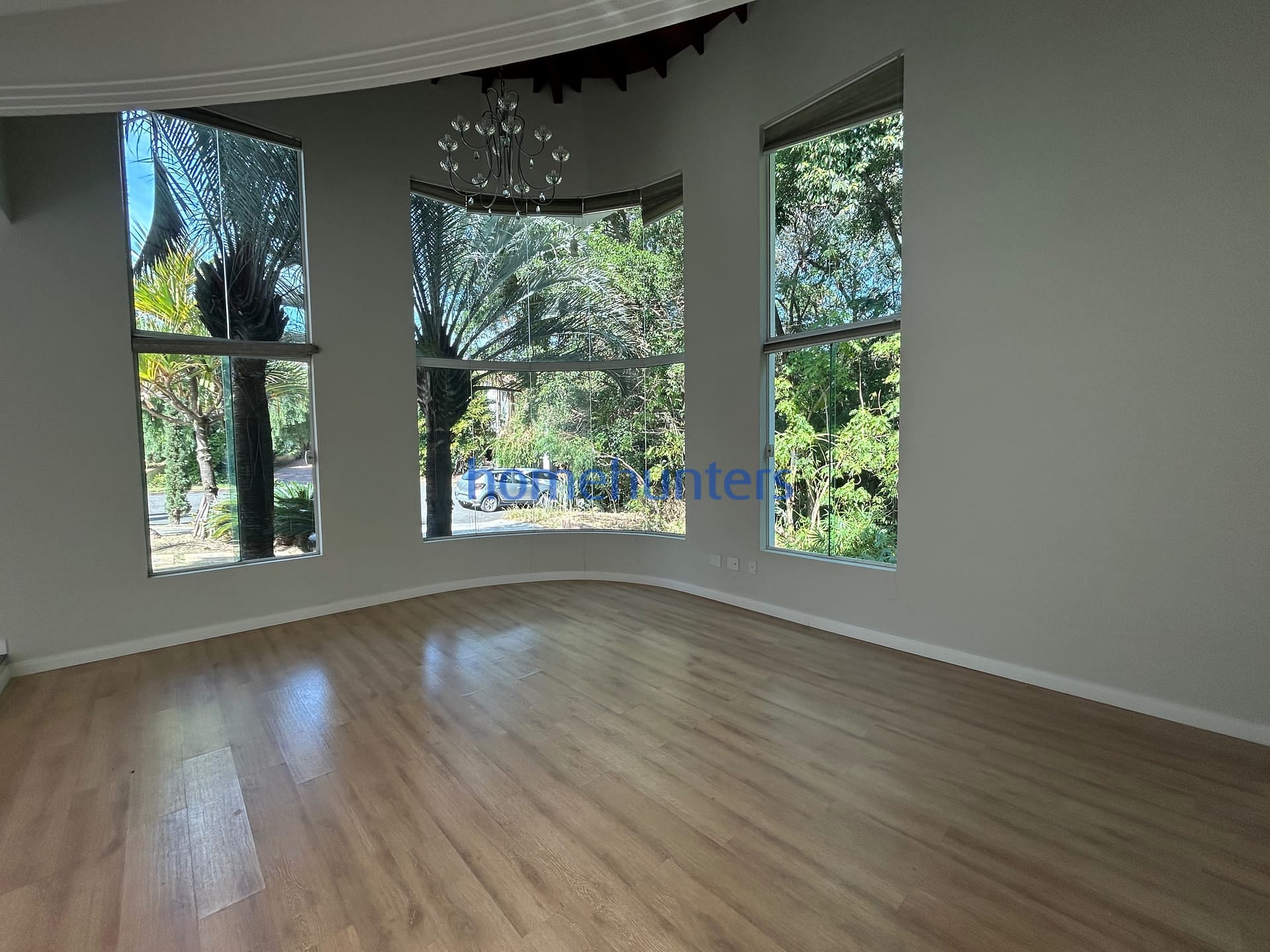 Casa à venda e aluguel com 5 quartos, 446m² - Foto 8