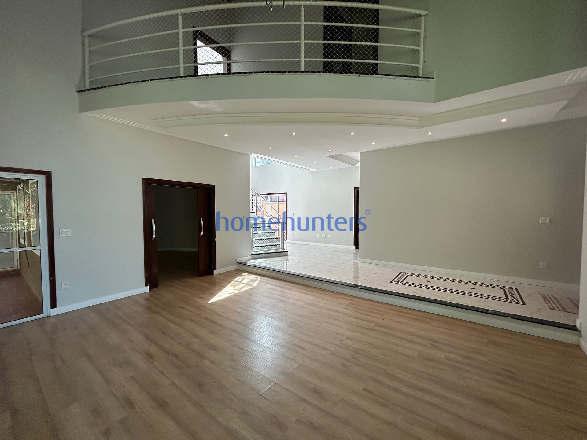 Casa à venda e aluguel com 5 quartos, 446m² - Foto 9
