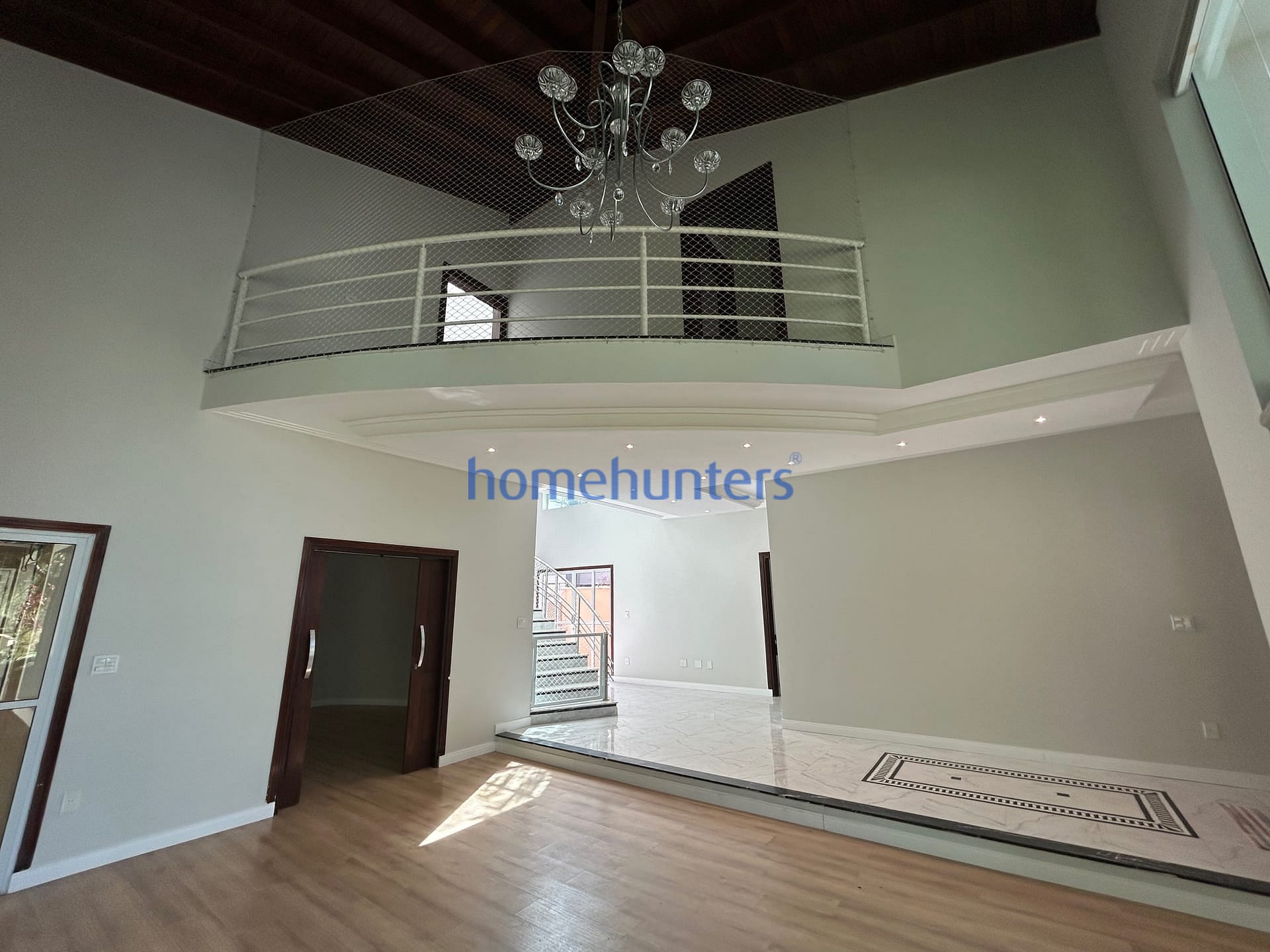 Casa à venda e aluguel com 5 quartos, 446m² - Foto 11