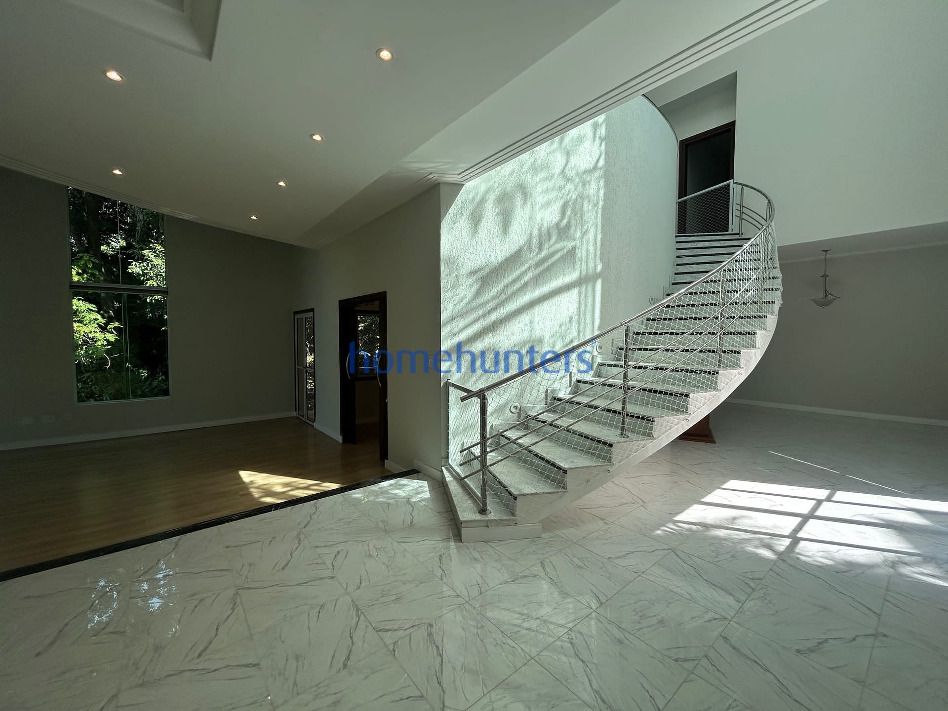 Casa à venda e aluguel com 5 quartos, 446m² - Foto 17