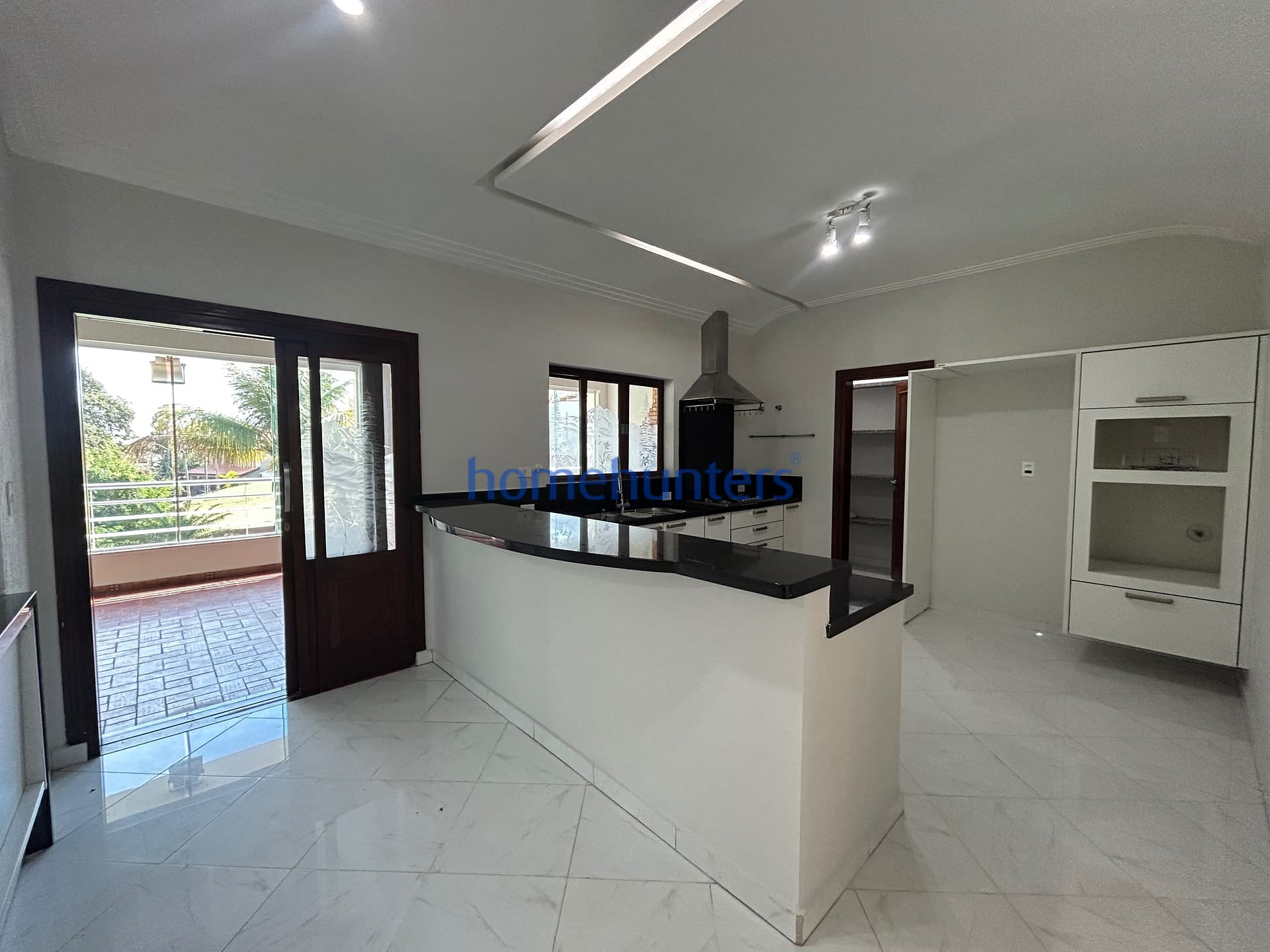 Casa à venda e aluguel com 5 quartos, 446m² - Foto 26