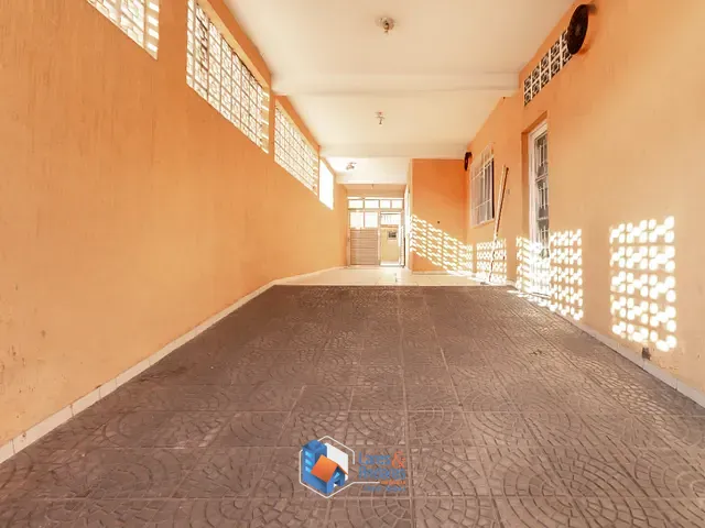 Casa com 250m² 4 quartos e 5 banheiros, à venda, no bairro Vila Zat em São Paulo